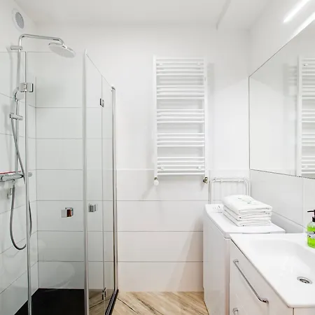 شقة Loft Center Apartments- Parking, Wifi, 24h Check-in فروتسواف