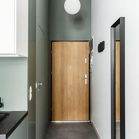 Loft Center Apartments- Parking, Wifi, 24h Check-in شقة *