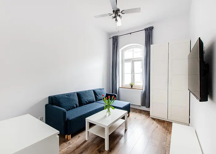 Loft Center Apartments- Parking, Wifi, 24h Check-in *