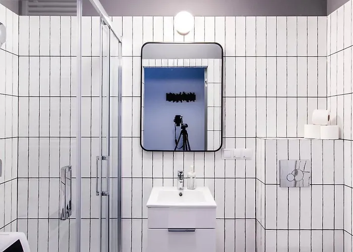 Loft Center Apartments- Parking, Wifi, 24h Check-in Appartement