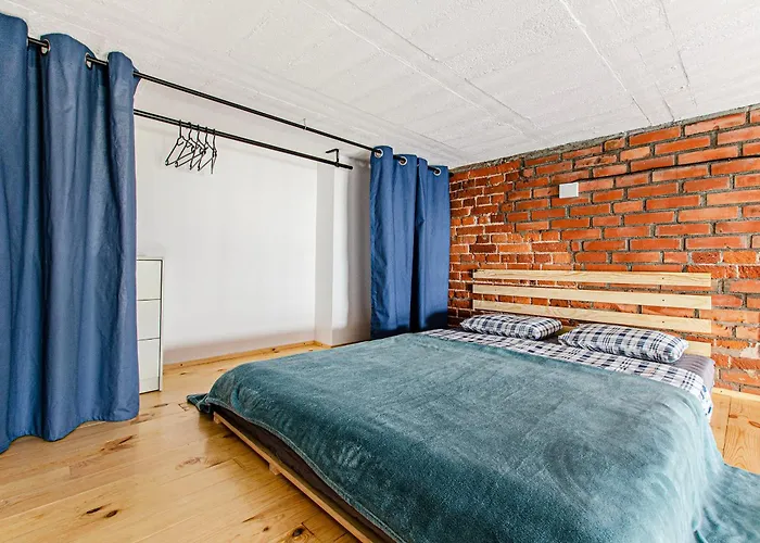 Loft Center Apartments- Parking, Wifi, 24h Check-in Appartement