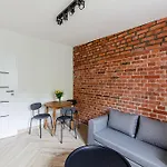 Loft Center Apartments- Parking, Wifi, 24h Check-in Apartament *