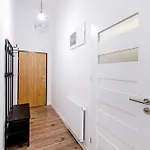 Loft Center Apartments- Parking, Wifi, 24h Check-in Apartament Wrocław