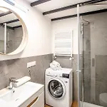 Loft Center Apartments- Parking, Wifi, 24h Check-in Apartament *