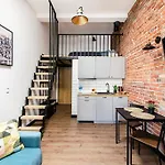 Apartament Loft Center Apartments- Parking, Wifi, 24h Check-in