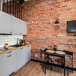 Loft Center Apartments- Parking, Wifi, 24h Check-in Apartament Wrocław