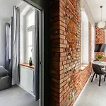 Loft Center Apartments- Parking, Wifi, 24h Check-in Wrocław
