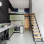 Loft Center Apartments- Parking, Wifi, 24h Check-in Apartament