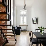 Loft Center Apartments- Parking, Wifi, 24h Check-in * Wrocław