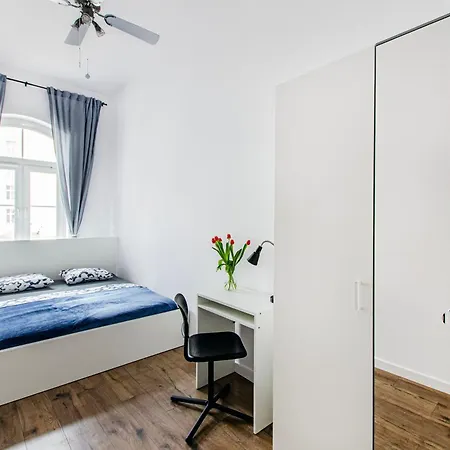 Loft Center Apartments- Parking, Wifi, 24h Check-in Apartment Wroclaw