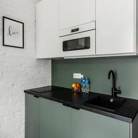 Loft Center Apartments- Parking, Wifi, 24h Check-in * Вроцлав