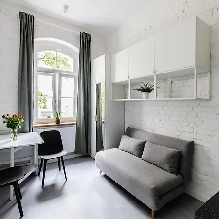 Loft Center Apartments- Parking, Wifi, 24h Check-in Apartment *
