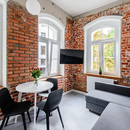 Loft Center Apartments- Parking, Wifi, 24h Check-in Apartment