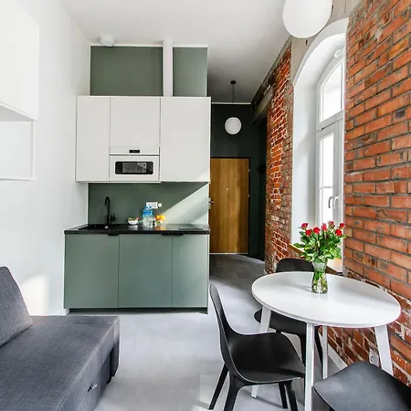 Loft Center Apartments- Parking, Wifi, 24h Check-in *