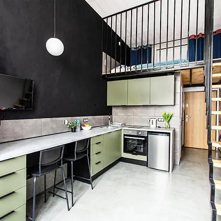 Apartment Loft Center Apartments- Parking, Wifi, 24h Check-in