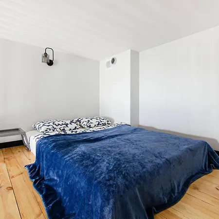 Loft Center Apartments- Parking, Wifi, 24h Check-in Apartment Wroclaw
