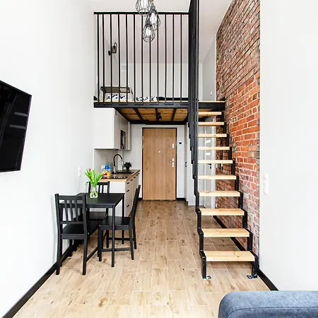 Apartment Loft Center Apartments- Parking, Wifi, 24h Check-in *