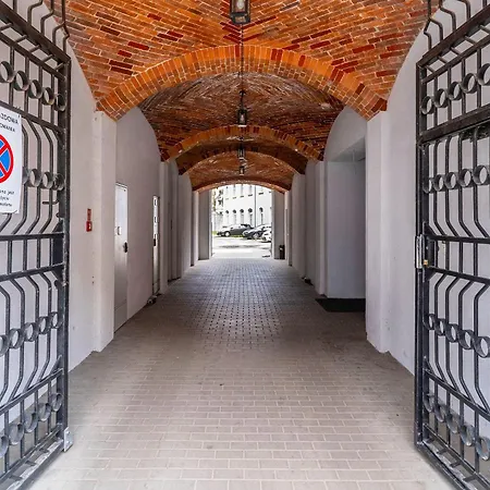 Апартаменты Loft Center Apartments- Parking, Wifi, 24h Check-in *