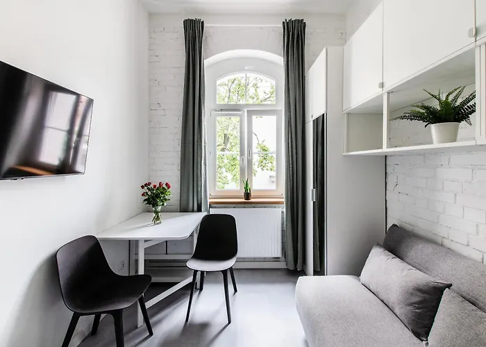 Loft Center Apartments- Parking, Wifi, 24h Check-in Wroclaw