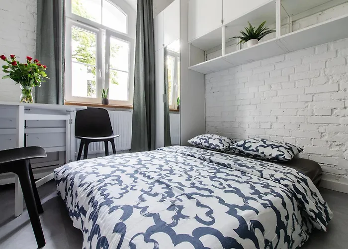 Apartment Loft Center Apartments- Parking, Wifi, 24h Check-in *