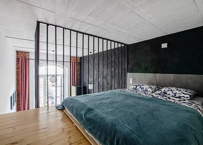 Apartment Loft Center Apartments- Parking, Wifi, 24h Check-in