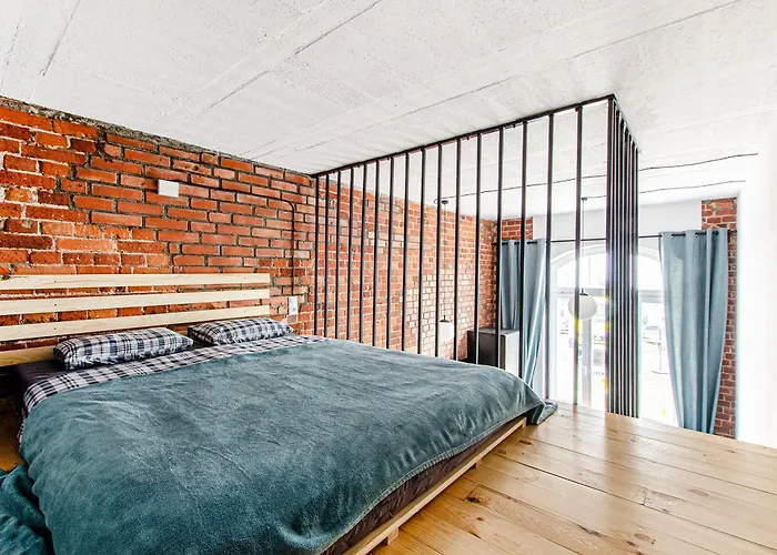 Loft Center Apartments- Parking, Wifi, 24h Check-in Apartment Wroclaw